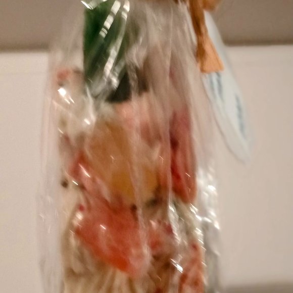 BLACK FOREST SOAP FOR MEN & GUMMY BEAR PARADE SOAP FOR KIDS - Picture 5 of 9